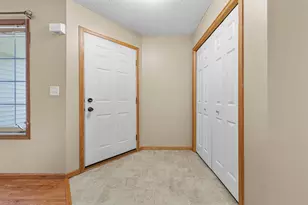 1526 Praha St SE, New Prague, MN 56071 - Photo 5