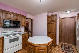 377 Carol Ct, North Mankato, MN 56003 - Photo 9