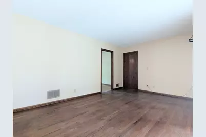 6065 Oakwood Road, Woodbury, MN 55125 - Photo 9