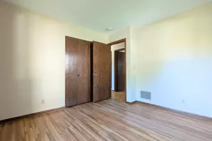 6065 Oakwood Rd, Woodbury, MN 55125 - Photo 13