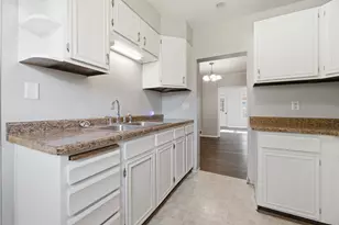 1722 Winnebago St, La Crosse, WI 54601 - Photo 11