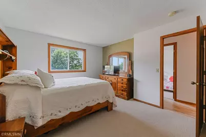 1016 Bluff Pointe Drive, Chaska, MN 55318 - Photo 19