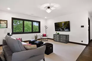 6816 Cheyenne Cir, Edina, MN 55439 - Photo 31