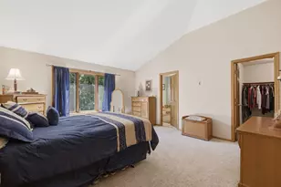 650 Bridle Ridge Rd, Eagan, MN 55123 - Photo 11