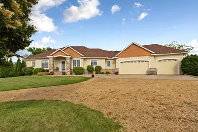20 W Clear Lake Drive, Ceylon, MN 56121 - Photo 1