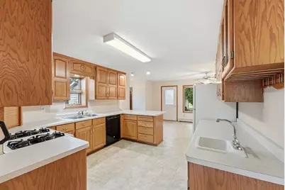 309 5th Avenue SE, Melrose, MN 56352 - Photo 5