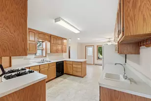 309 Fifth Ave SE, Melrose, MN 56352 - Photo 5