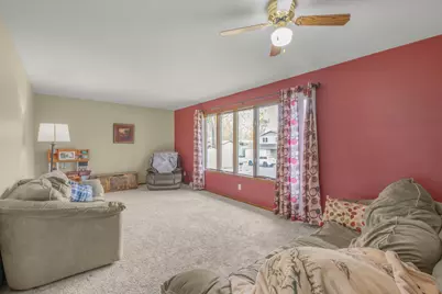 631 David Avenue, Hamburg, MN 55339 - Photo 7