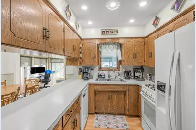 631 David Avenue, Hamburg, MN 55339 - Photo 5