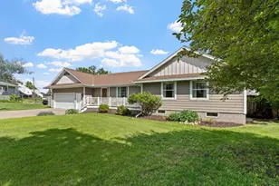 400 Decatur Ave N, Golden Valley, MN 55427 - Photo 3