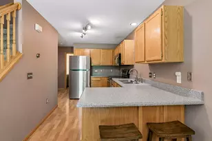 15333 Greenhaven Ln, Burnsville, MN 55306 - Photo 11