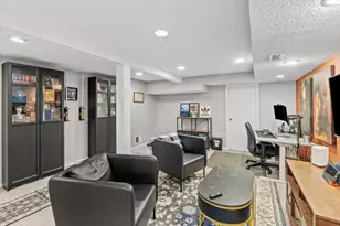 1124 Rhode Island Ave N, Golden Valley, MN 55427 - Photo 17