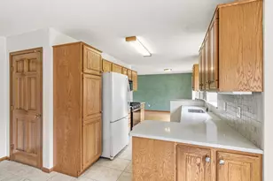 13024 Garrett Ln, Apple Valley, MN 55124 - Photo 19