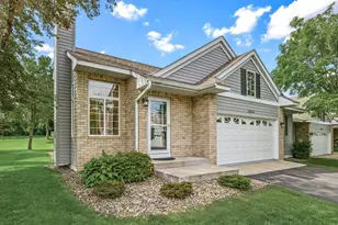 13024 Garrett Ln, Apple Valley, MN 55124 - Photo 3
