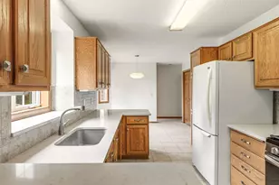13024 Garrett Ln, Apple Valley, MN 55124 - Photo 19
