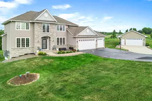 24678 Churchview Cir, New Prague, MN 56071 - Photo 1