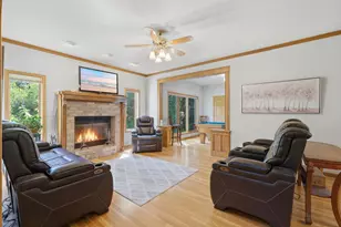 1364 Chatterton Ct, Eagan, MN 55123 - Photo 13