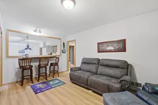 1364 Chatterton Ct, Eagan, MN 55123 - Photo 31