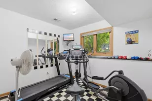 1364 Chatterton Ct, Eagan, MN 55123 - Photo 33