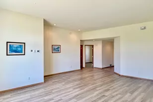 728 Cloud St NW, Bemidji, MN 56601 - Photo 5
