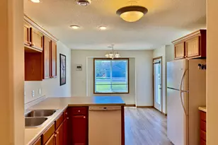 728 Cloud St NW, Bemidji, MN 56601 - Photo 7