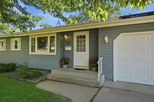 3640 Maryland Ave N, New Hope, MN 55427 - Photo 5