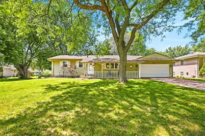4909 Wisconsin Avenue N, New Hope, MN 55428 - Photo 3