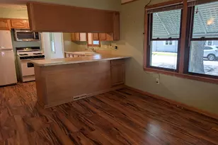 1049 Gorman Ave, West Saint Paul, MN 55118 - Photo 9