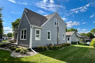 761 Main St, Wabasso, MN 56293 - Photo 3