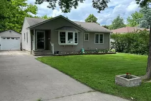 514 Clark St NE, Hutchinson, MN 55350 - Photo 1