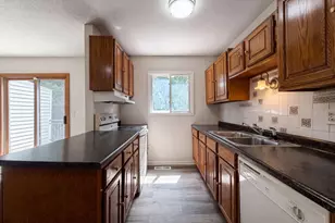 13637 Heather Hills Dr, Burnsville, MN 55337 - Photo 7