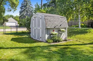 3834 Dennis Ln, White Bear Lake, MN 55110 - Photo 27