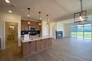 13785 Hollybrook Cir, Apple Valley, MN 55124 - Photo 3