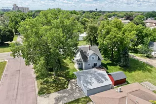 821 10th Ave N, Saint James, MN 56081 - Photo 5