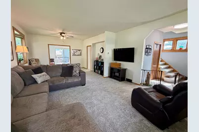 821 10th Avenue N, Saint James, MN 56081 - Photo 21