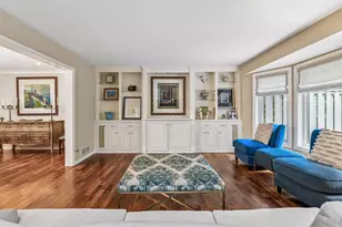1140 Hollybrook Dr, Wayzata, MN 55391 - Photo 7