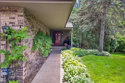 1140 Hollybrook Drive, Wayzata, MN 55391 - Photo 1
