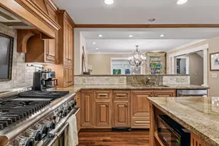 1140 Hollybrook Dr, Wayzata, MN 55391 - Photo 25
