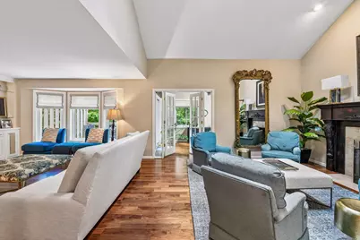 1140 Hollybrook Drive, Wayzata, MN 55391 - Photo 7