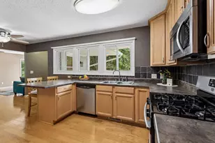 5616 W 78th St, Edina, MN 55439 - Photo 9