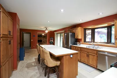 19634 Skyview Circle, Hutchinson, MN 55350 - Photo 11