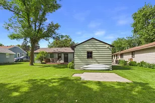 105 W 1st St, Starbuck, MN 56381 - Photo 21