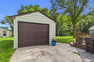 105 W 1st St, Starbuck, MN 56381 - Photo 23