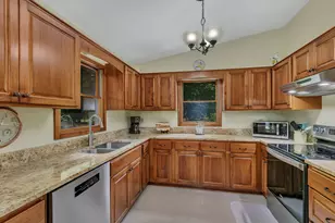 12706 37th St, Clear Lake, MN 55319 - Photo 9
