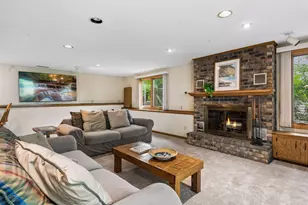 2863 Aglen St, Roseville, MN 55113 - Photo 35