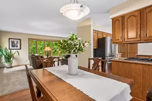 2863 Aglen St, Roseville, MN 55113 - Photo 11