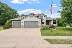 6224 Glacier Dr, North Branch, MN 55056 - Photo 1