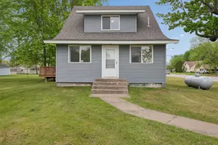 410 5th Ave SE, Milaca, MN 56353 - Photo 1