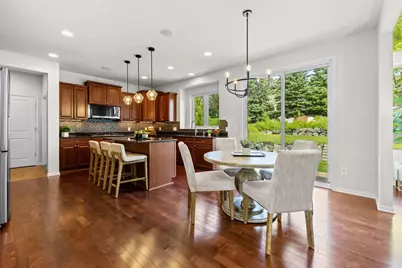 2550 Arrowhead Lane, Chanhassen, MN 55317 - Photo 5