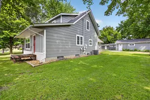 500 8th St SE, Braham, MN 55006 - Photo 3